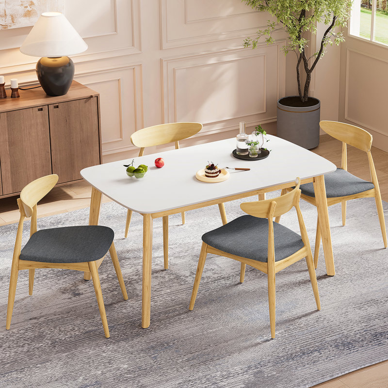 Ensemble de salle à manger 5 pièces exquis avec structure en bois d'hévéa, chaises ergonomiques et table en faux bois pour une expérience culinaire confortable et élégante