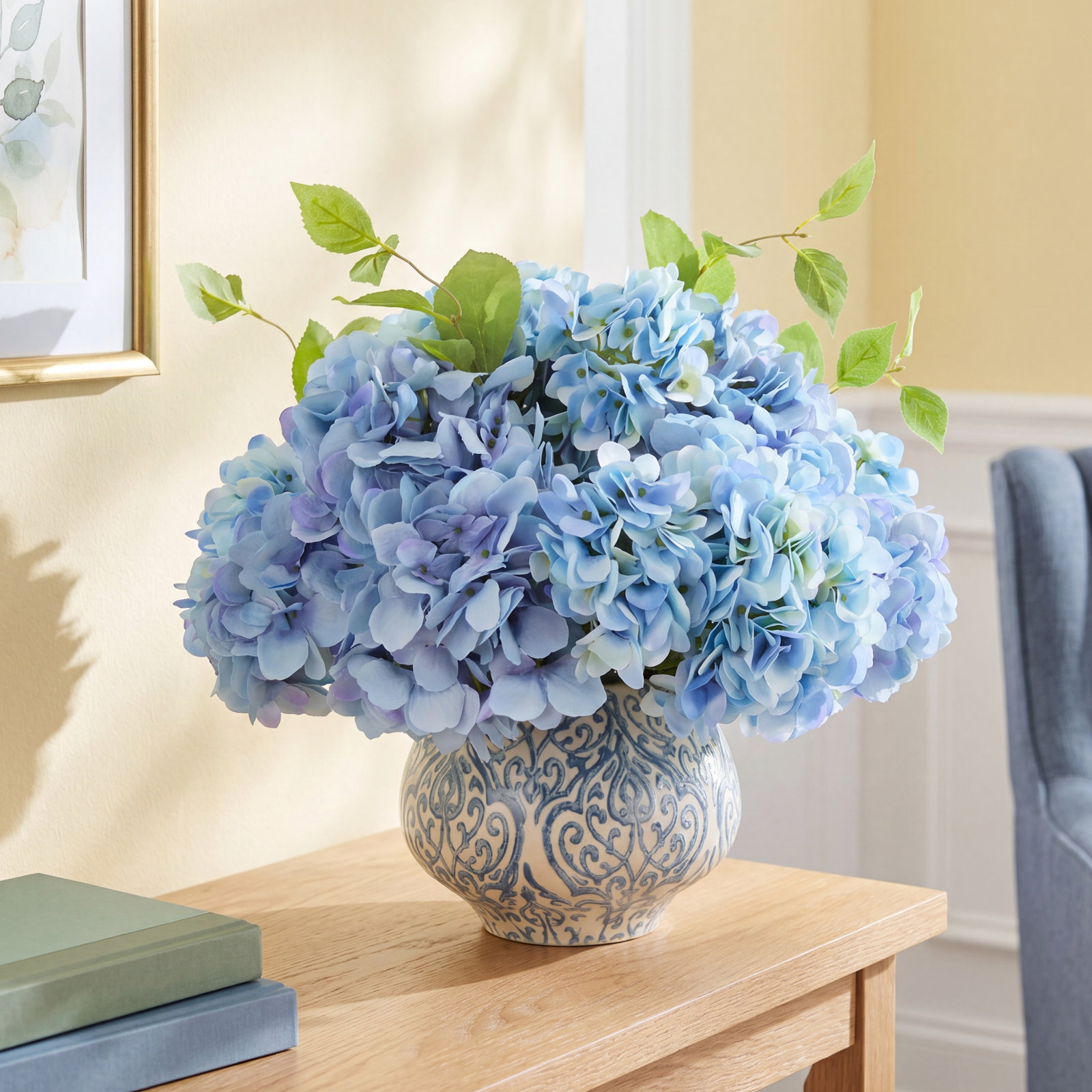 Keenum Hydrangea Floral Arrangement, Blue
