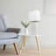 Lampe de table en cuir 21 po avec abat-jour rectangulaire en lin blanc-105848919-105865462-81096630