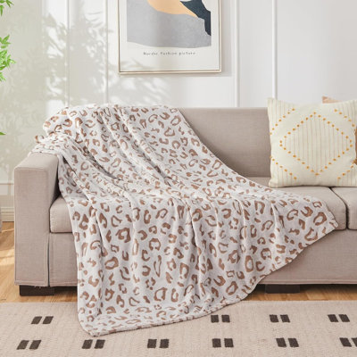Flannel Fleece Cheetah Print Throw Blanket, Lightweight Super Soft Cozy Plush Blanket, 50 X 60 Inches Leopard