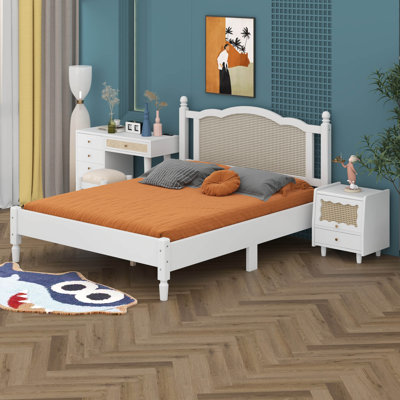 Ensemble de chambre à coucher 3 pièces, cadre de lit plateforme avec tête de lit en rotin, table de chevet rétro et coiffeuse avec tabouret