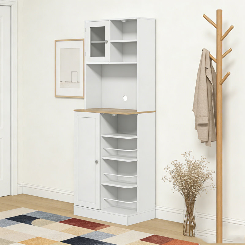 Armoire avec tablettes réglables