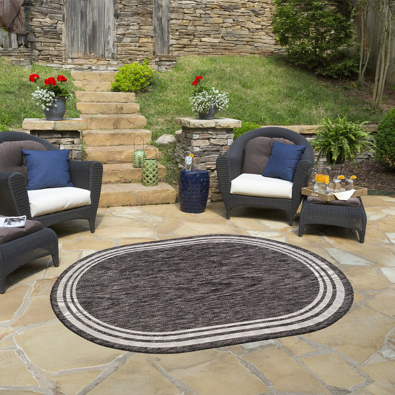 Rahsan Traditional Indoor/Outdoor Rug, Oval 160 x 220cm