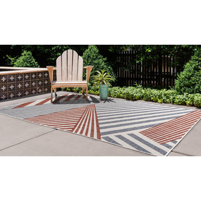 Striped Indoor / Outdoor Area Rug