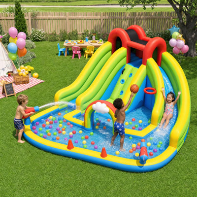 Parc aquatique gonflable 13 x 15 pi avec glissoires doubles, canons à eau et panier de basketball pour enfants