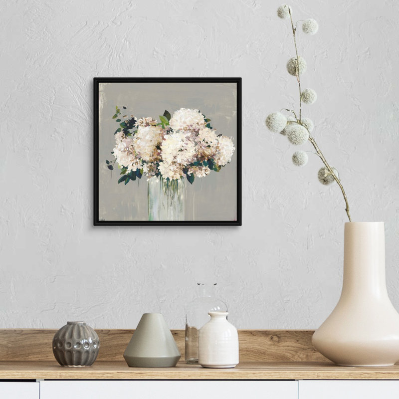 Reproduction d’art sur toile, "White Hydrangea" par Allison Pearce, Toile avec cadre noir, H 14 po x l 14 po x P 1,75 po