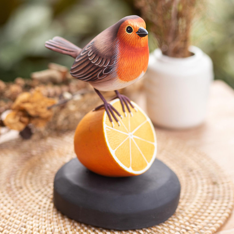 Figurines & Sculptures