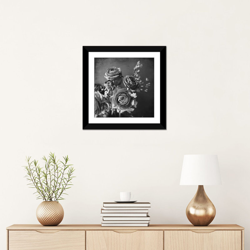« argentéy fleurs », reproduction d’impression sur toile, H 24 po x l 24 po x P 1 po, Papier d'art encadré noir, Blanc