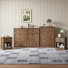 L'ensemble de chambre à coucher 4 pièces 4 pièces comprend une commode 8 tiroirs, une commode haute 5 tiroirs et deux tables de chevet avec bibliothèque