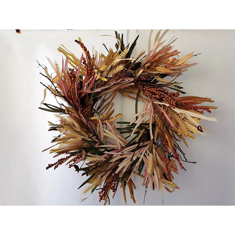 Faux Plastic 28'' Wreath