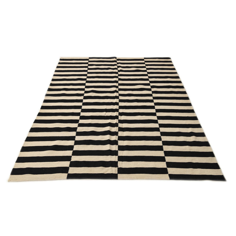 Tapis noir et blanc 5 x 8 Pinkerton