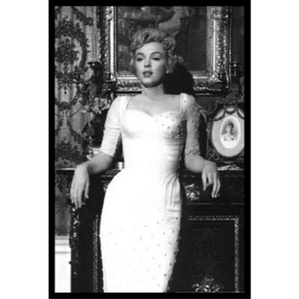 Marilyn Monroe Wearing a Metallic Evening Dress Photo Print (8 x 10) :  : Home