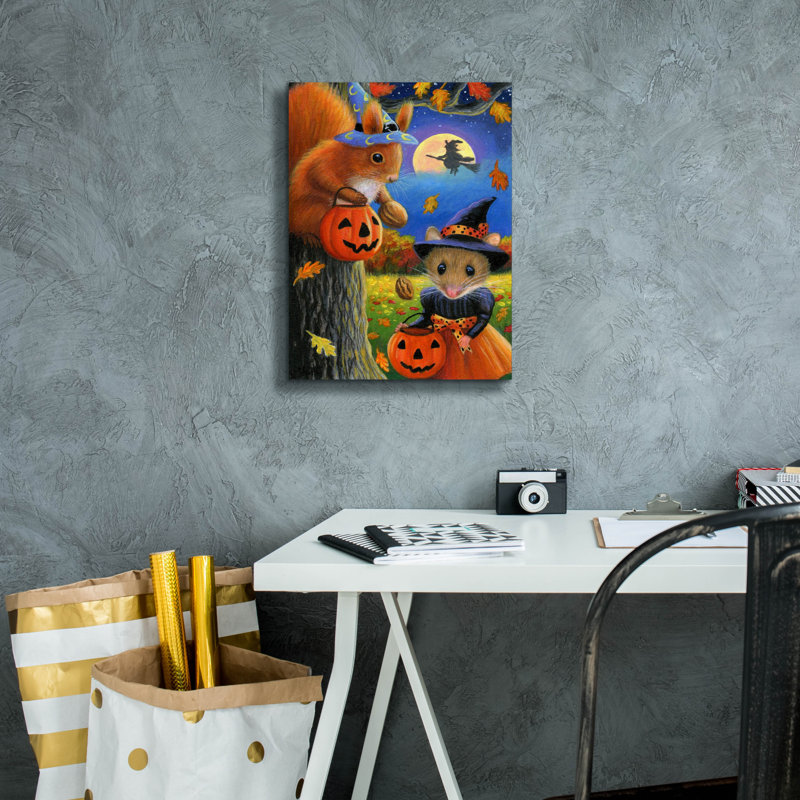«Nuts For Halloween1» par Bridget Voth, H 16 po x l 12 po x P 0,75 po