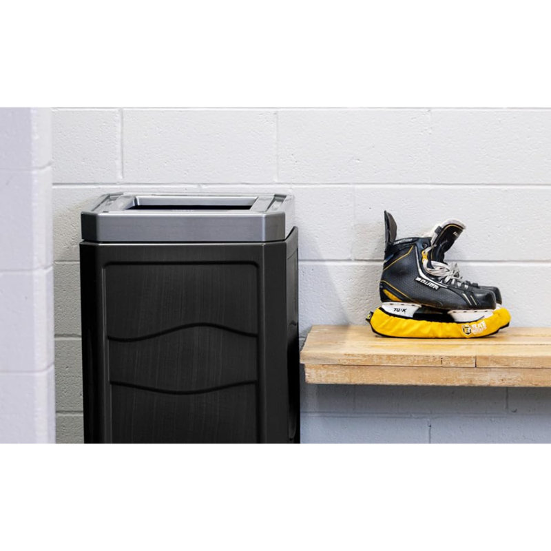 Grande poubelle robuste en plastique recyclé à 100% de 50 gallons pour espace commercial avec esthétique moderne haut de gamme