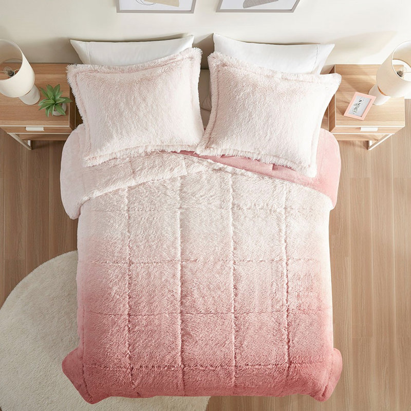 Édredon double / grand - conception de lit en fausse fourrure ombré rosé