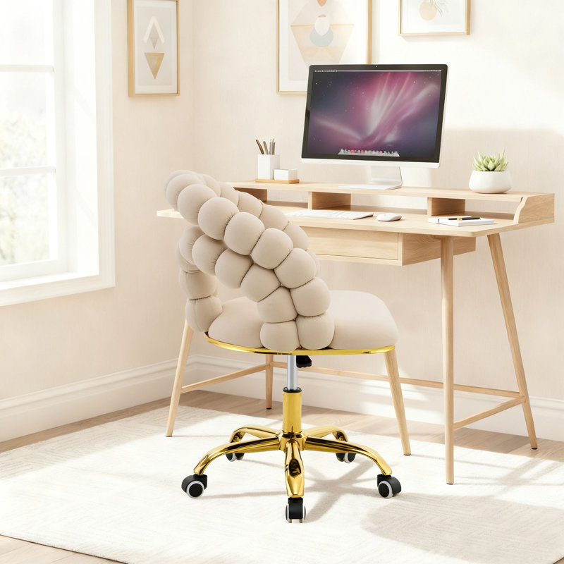 Chaise de bureau moderne en velours pivotant avec dossier à bulles et base dorée, Beige
