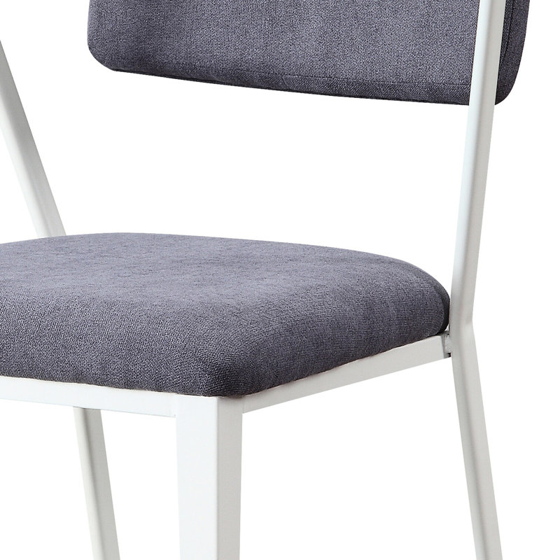 Chaise de bureau moderne avec dossier ouvert et rembourrage apaisant