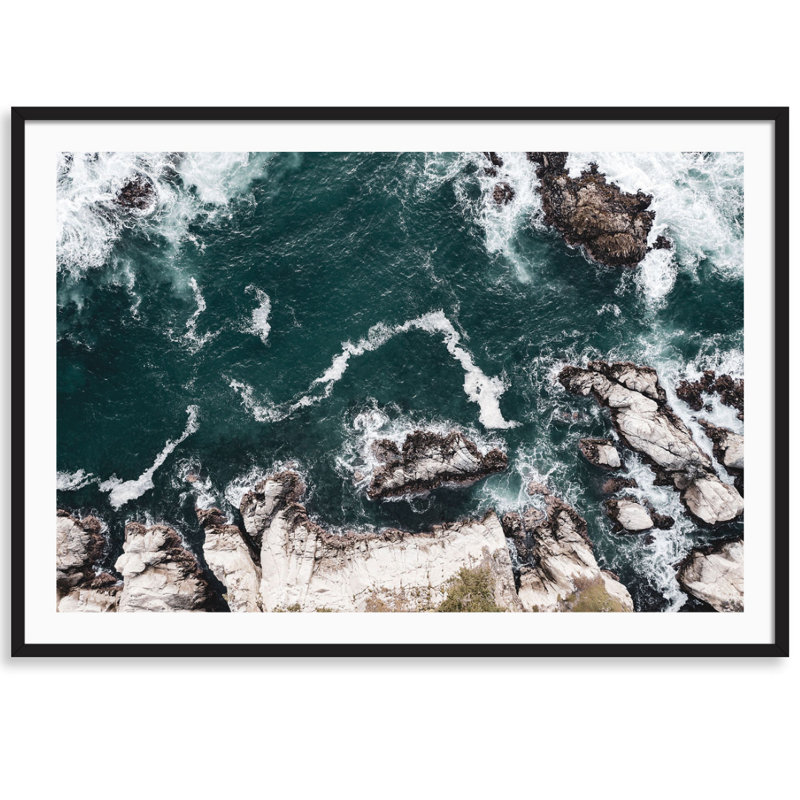 Carmel Bluff par Carly Tabak - Photographie avec cadre photo, Bois noir, L 25 po x H 18 po
