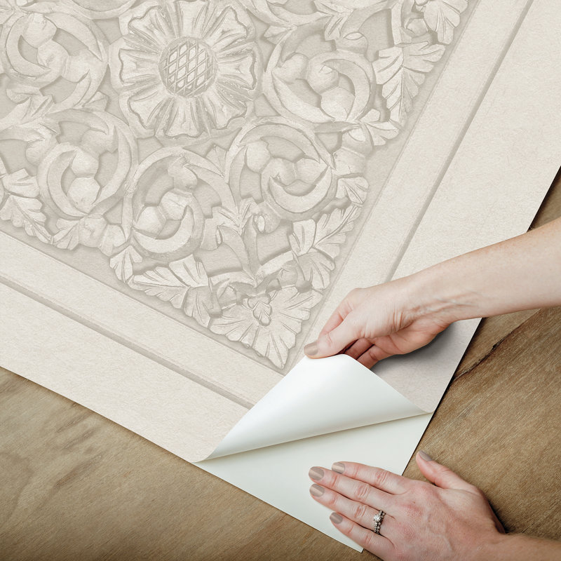 Papier peint adhésif floral sculpté, Crème