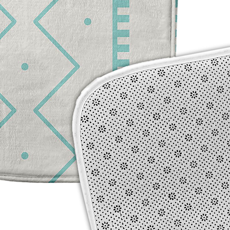 Tapis de bain GGG, L 17 po x L 24 po, Bleu clair