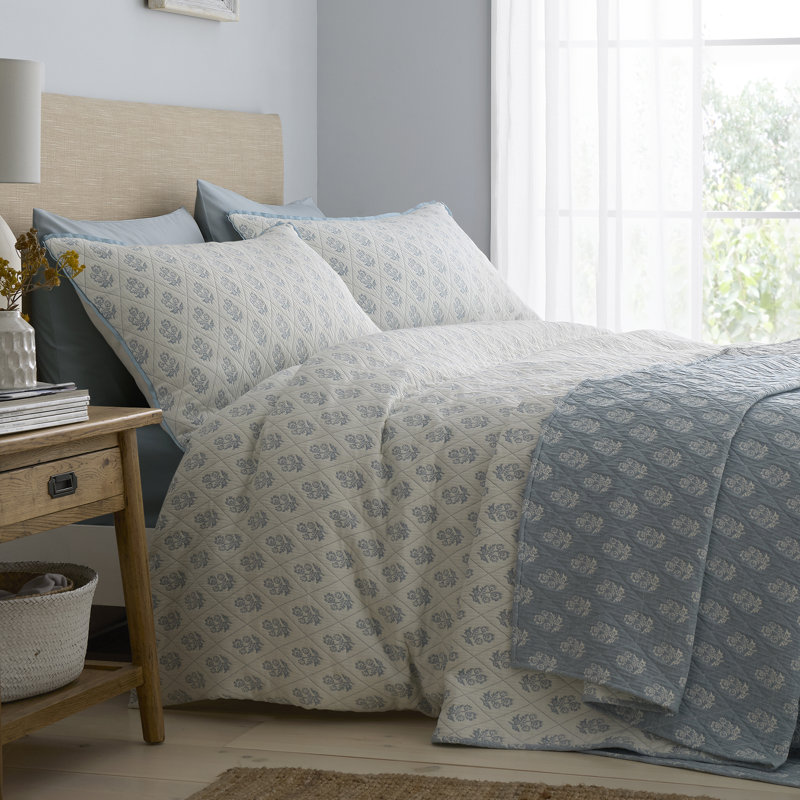 Block Floral Polyester Floral Bedspread