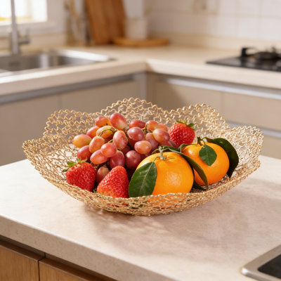 Corbeille à fruits décorative avec motif creux - centre de table moderne en fil d'or pour comptoir de cuisine, table de salle à manger et décoration de salon