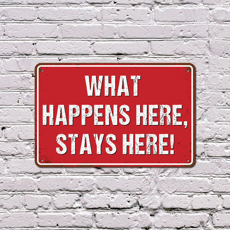 What Happens Here Stays Here Street (paquet de 2) en plastique 8 po x 12 po