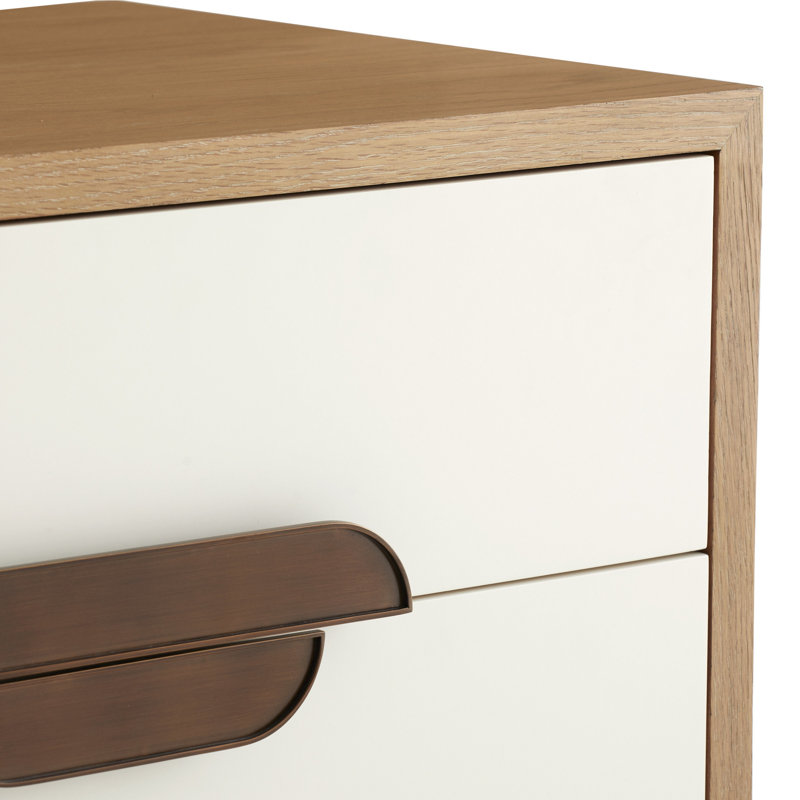 Kianna End Table