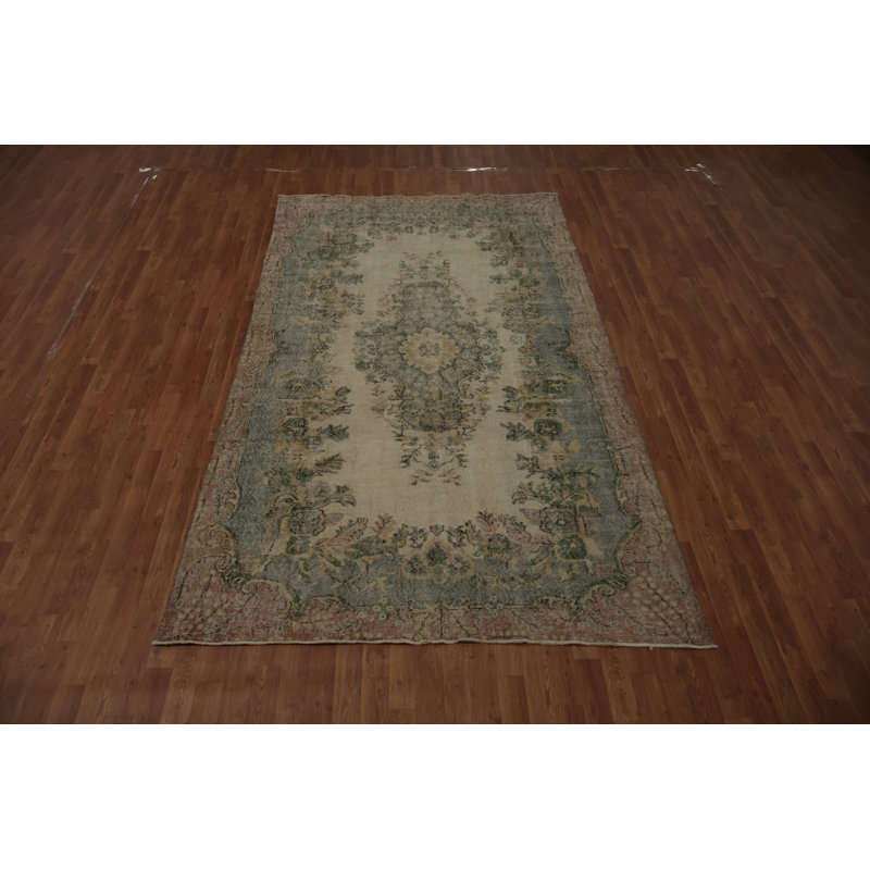 Tapis vieilli sophistiqué 6 x 10
