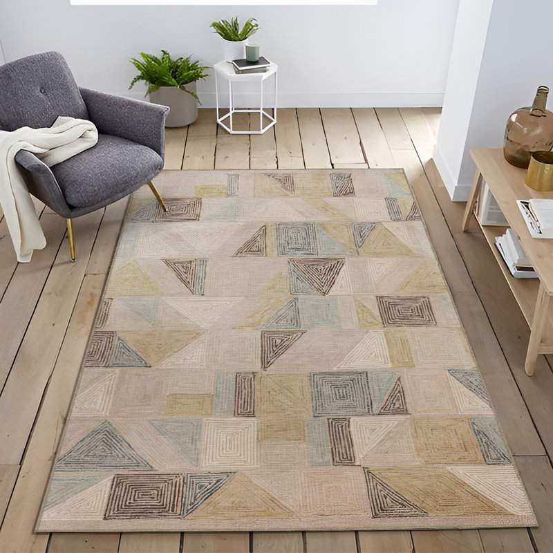 Tapis décoratif multicolore à motif géométrique triangulaire beige, Rectangle 4 pi 7,12 po x 6 pi 6,74 po