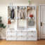 Portemanteau et table de chevet 2-en-1, organisateur de rangement de chevet / entrée en bois avec tiroir et crochets, cintre autoportant pour chambre à coucher, couloir