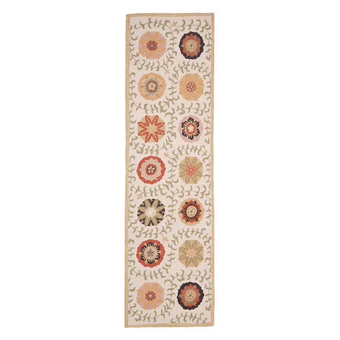 Emrick Hand Hooked Wool/Cotton/Latex Floral Rug in Ivory