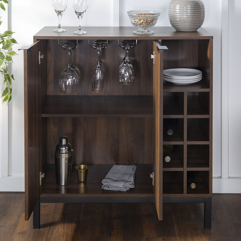 Wadlington Solid Wood Accent Chest, Dark Walnut