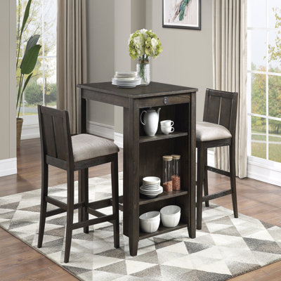 Ensemble de 3 tables à hauteur de comptoir de style transitionnel avec finition blanche et grise avec tablettes USB et 2 chaises à hauteur de comptoir rembourrées en tissu