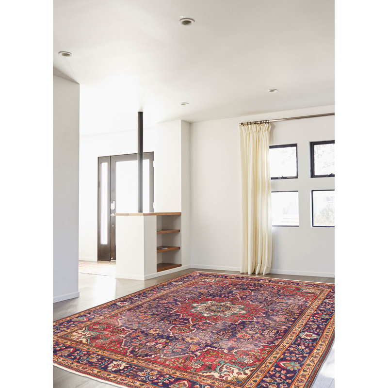 Tapis bleu marine Antalya 6 pi 9 po x 9 pi 4 po