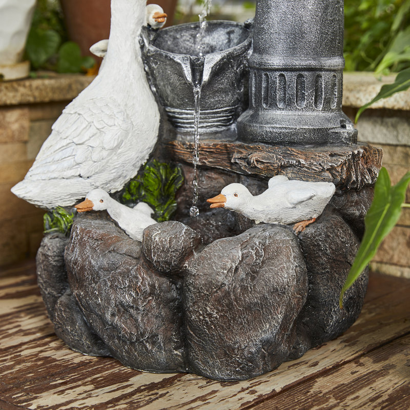 Fontaine de sol d'extérieur avec lumière Bratislav
