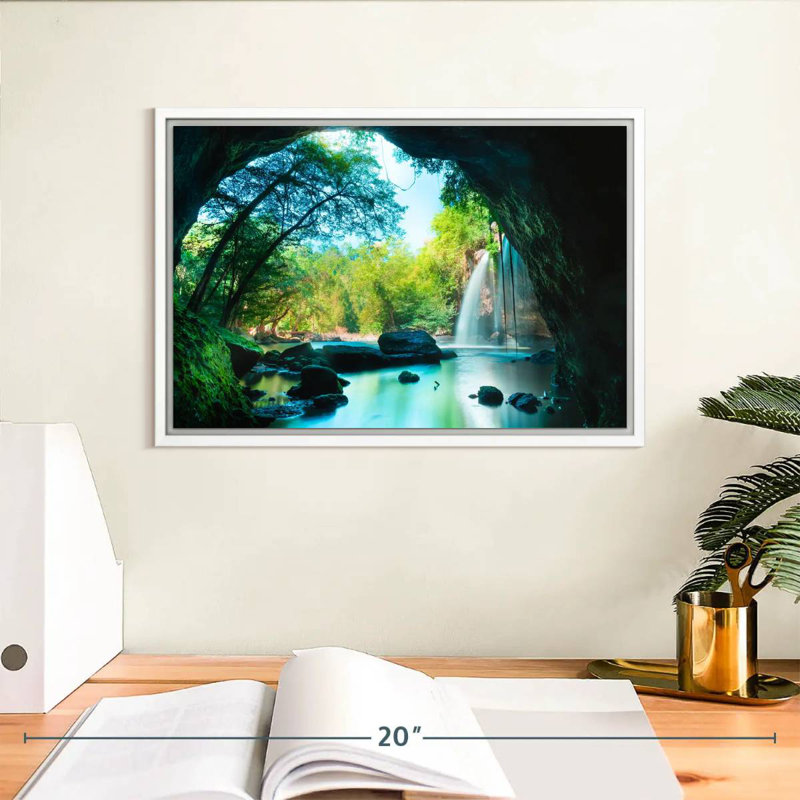Cascade de la grotte thaïlandaise, Cadre flottant blanc, 13 po x 9 po