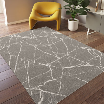 Burakcan Geometric Area Rug