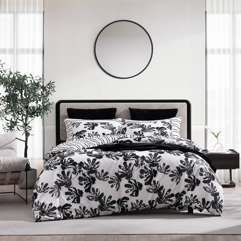 Black and White Floral Microfiber Full/Queen Duvet Cover Set