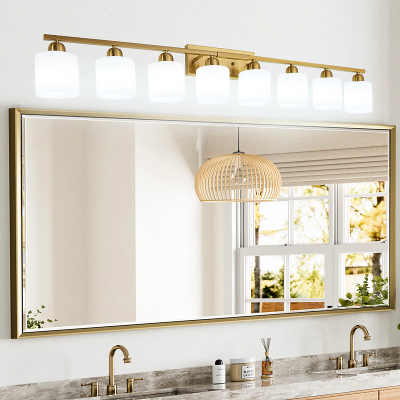Éclairage de salle de bain doré 52 pouces, luminaire de meuble-lavabo moderne avec verre blanc laiteux pour miroir, salon, couloir en métal, 8 prises de chaleur E26, luminosité réglable, salle de bain à fixation murale,