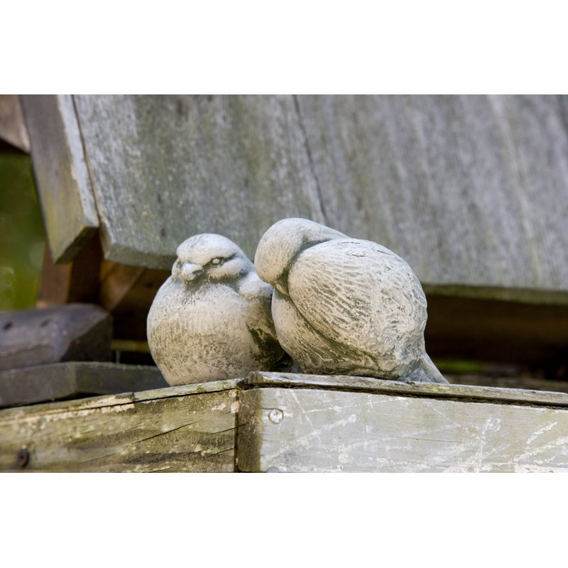Duet Statue, English Moss