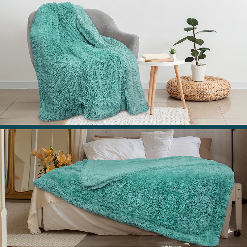 Pavilia Throw Blanket