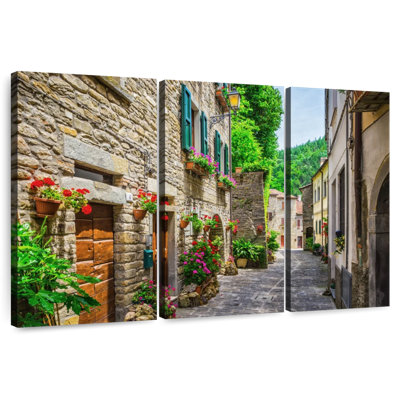 Kavia Tuscan Town Street