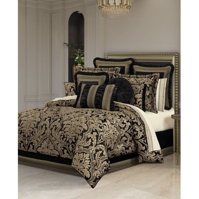 Brunello - Black And Gold Queen 4Pc. Comforter Set