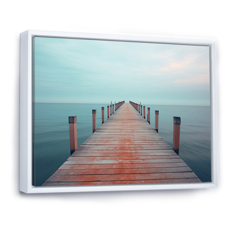Tiphonnet Pier To Infinity II sur toile, Cadre flottant blanc, H 30 po x l 40 po x P 1,5 po