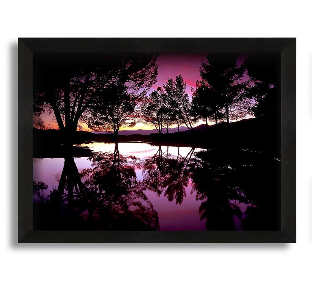 Gerahmtes Leinwandbild Purple Lake Calm