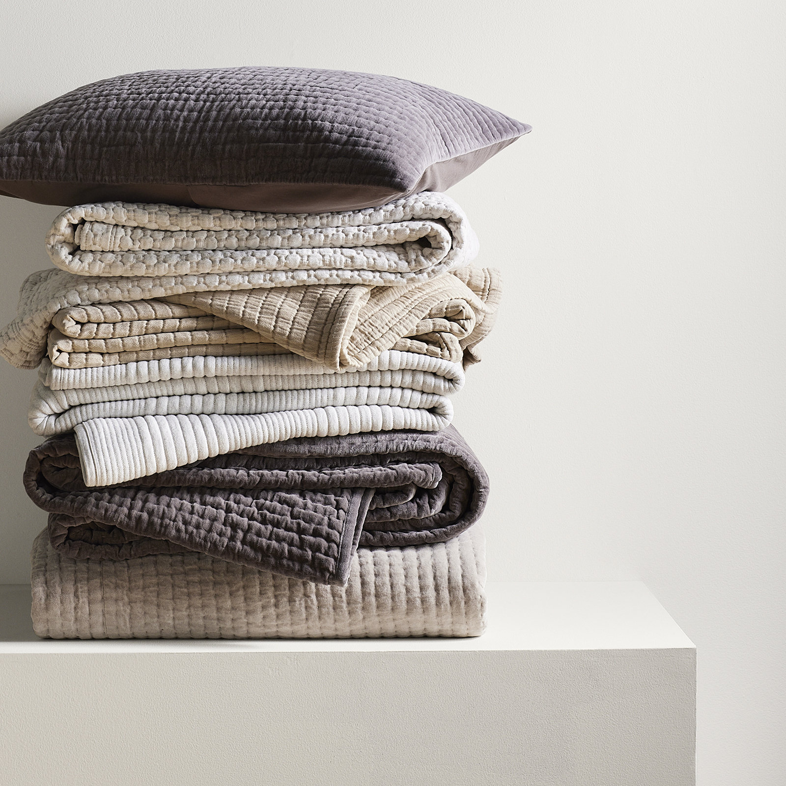 Boyfriend Matelasse Coverlet, Queen Coverlet, Ivory