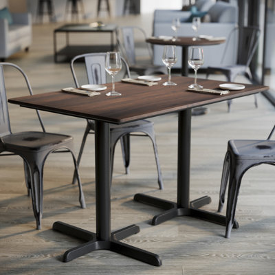 Plateau de table de 30 po x 48 po à surface plane et commerciale avec base entrecroisée