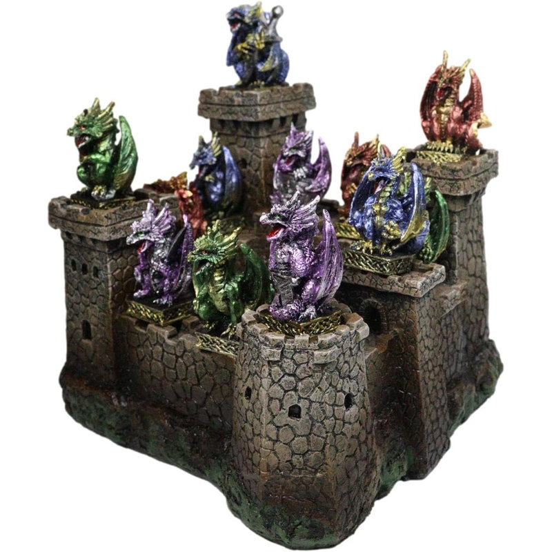 Figurine médiévale avec 12 petits dragons