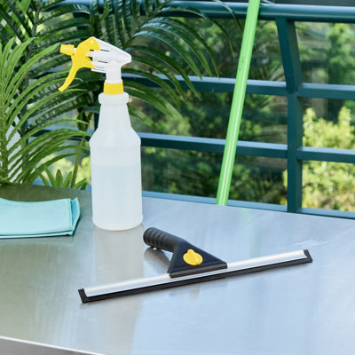 Restaurantware-Clean Tek Professional 13.78 Inch Window Squeegee, 1 Window Cleaning Squeegee With Rubber Blade - All-Purpose, For Mirror Or Glass Door, Black Plastic Wiper With Aluminum Frame